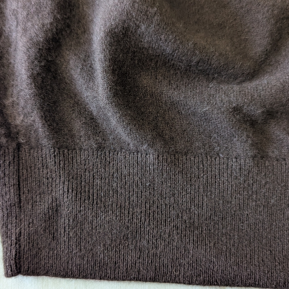 Uniqlo Brown Cashmere Sweater - Picture 7 of 9